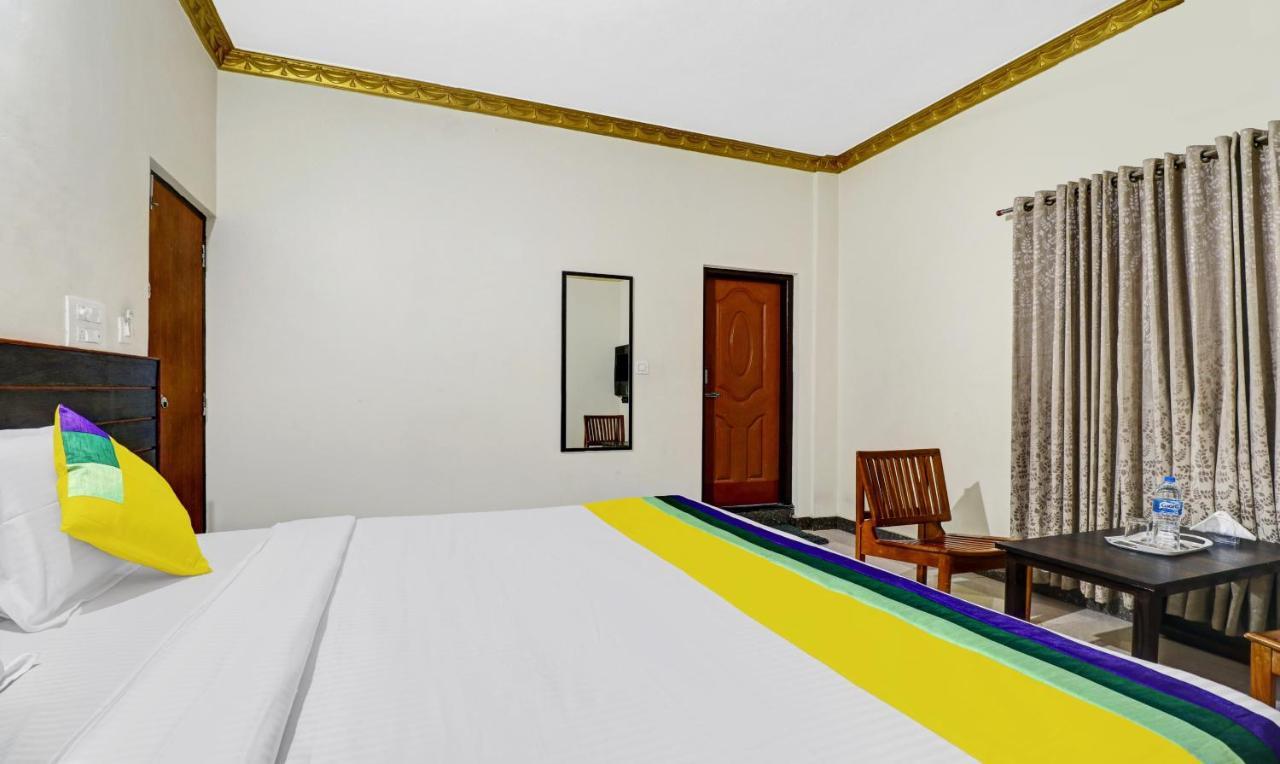 Lee Comfort Kushalnagar Exterior photo