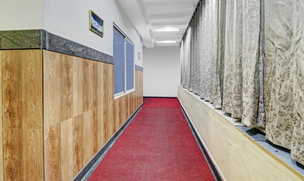 Lee Comfort Kushalnagar Exterior photo