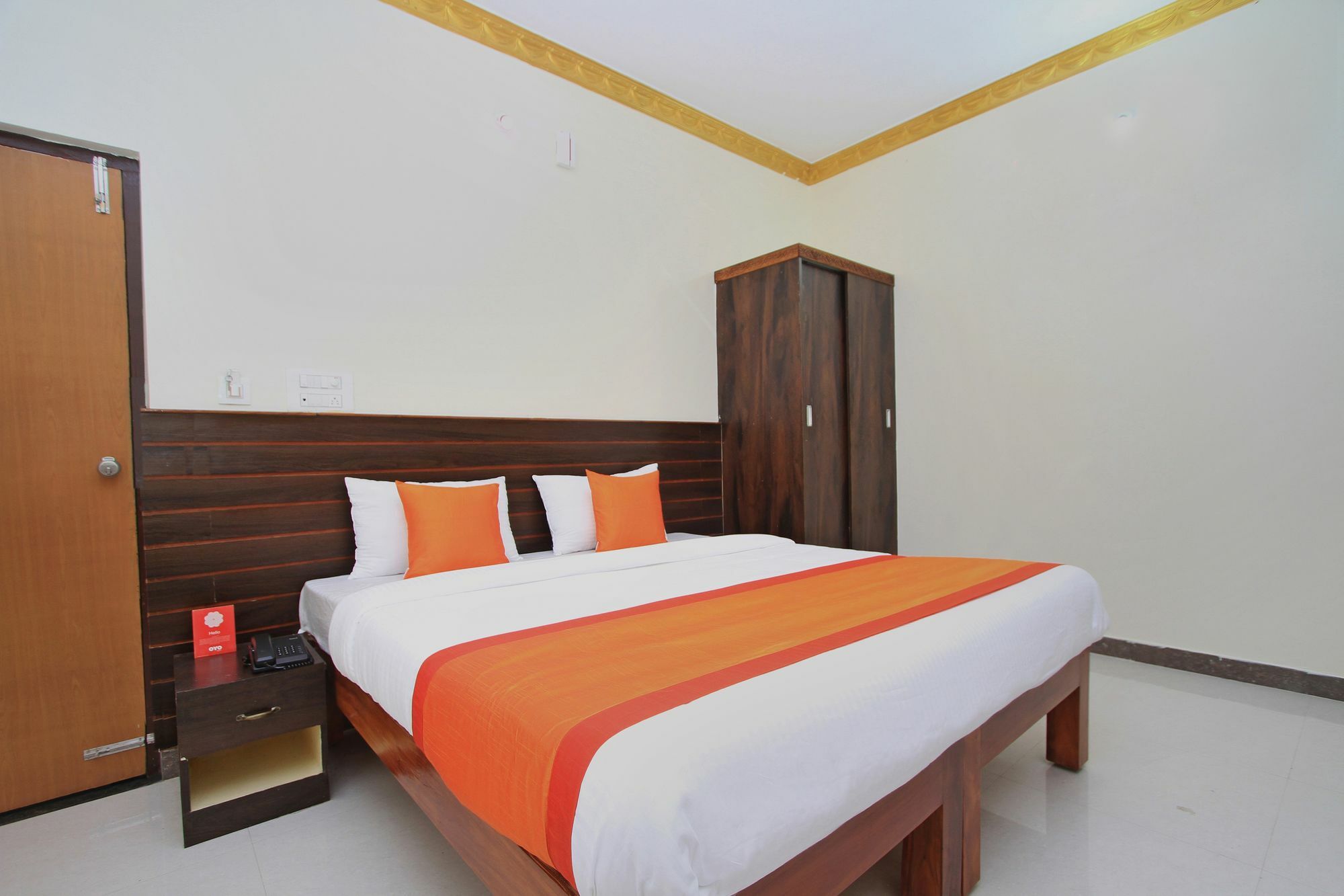 Lee Comfort Kushalnagar Exterior photo